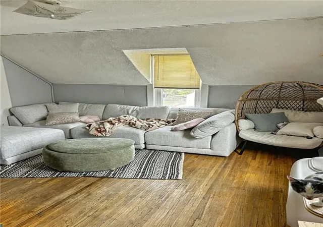 3rd image of 302 S Fillmore St, Maryville, MO 64468 | MLS# 2608513