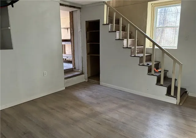 Photo 4 of Single family home for sale at 831 Ottawa St, Leavenworth, KS 66048 | MLS# 2608559 | Listing updated on 2026-04-19