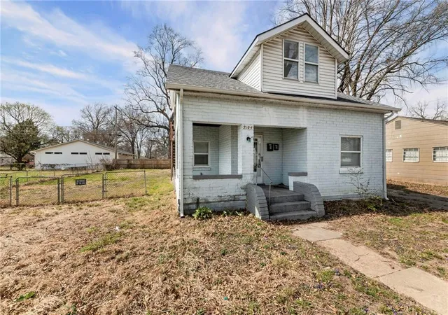 3rd image of 2104 S Norwood Ave, Independence, MO 64052 | MLS# 2608585