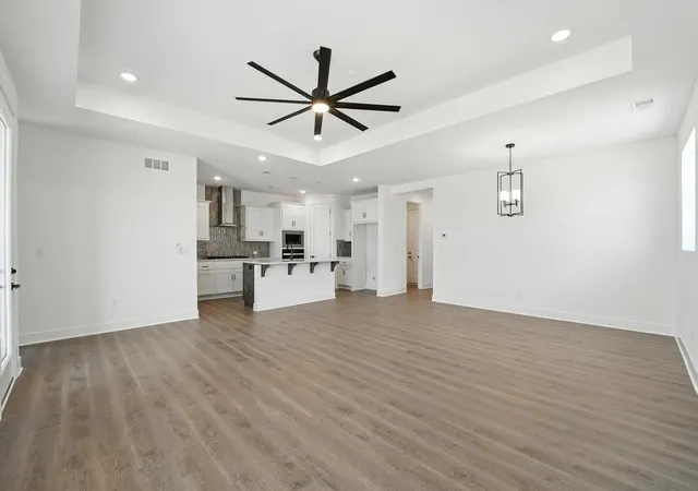 Photo 3 of House for sale at 1717 NW 105th Terrace, Kansas City, MO 64155 | MLS# 2608592 | Listing updated on 2026-03-23