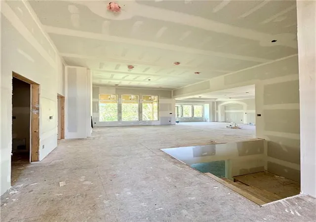 Photo 2 of Single family home for sale at 8508 Nw 90th Terrace, Kansas City, MO 64153 | MLS# 2608601 | Listing updated on 2026-10-06