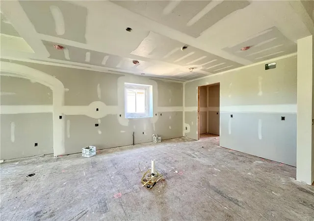 Photo 4 of Single family home for sale at 8508 NW 90th Terrace, Kansas City, MO 64153 | MLS# 2608601 | Listing updated on 2026-10-11
