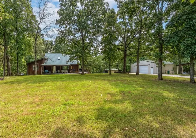 Photo 4 of Single family home for sale at 29553 Paradise Dr, Warsaw, MO 65355 | MLS# 2608622 | Listing updated on 2026-08-31