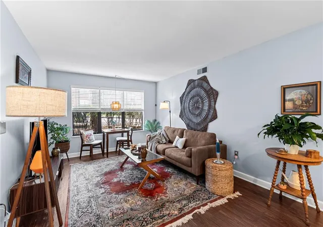 1st image of 925 Washington #101 St #101, Washington, MO 63090 | MLS# 2608631