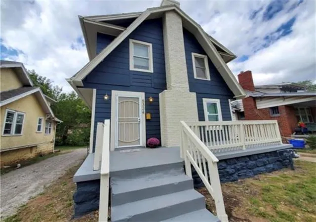 Homes for sale in Kansas City, MO | 5334 Euclid Ave, Kansas City, MO 64130 | MLS# 2608664