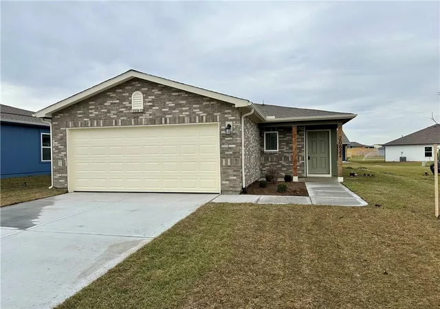 Homes for sale in Edgerton, KS | 20822 Starside St, Edgerton, KS 66021 | MLS# 2608723
