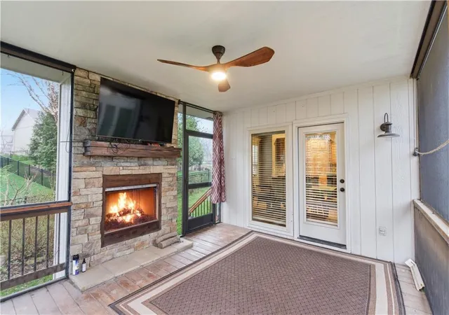 4th image of 9425 N Spruce Ct, Kansas City, MO 64156 | MLS# 2608745