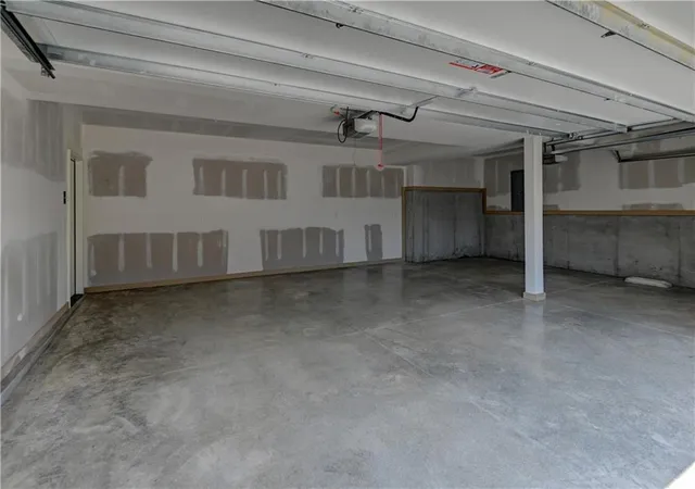 Photo 3 of Single family home for sale at 6410 NW 98th Street, Kansas City, MO 64154 | MLS# 2608781 | Listing updated on 2026-09-01