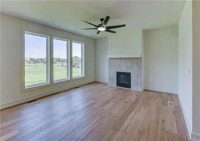 Photo 4 of Single family home for sale at 6410 NW 98th Street, Kansas City, MO 64154 | MLS# 2608781 | Listing updated on 2026-09-01
