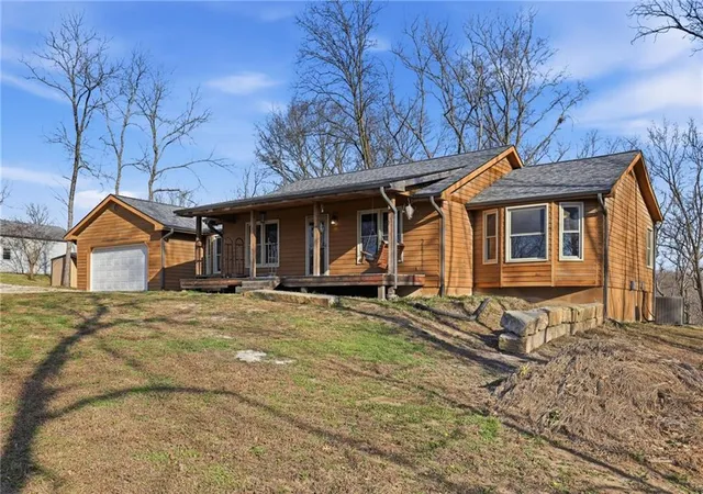 Photo 2 of Sale Pending at 19251 Bolling Rd, Lawson, MO 64062 | MLS# 2608817 | Listing updated on 2026-09-18