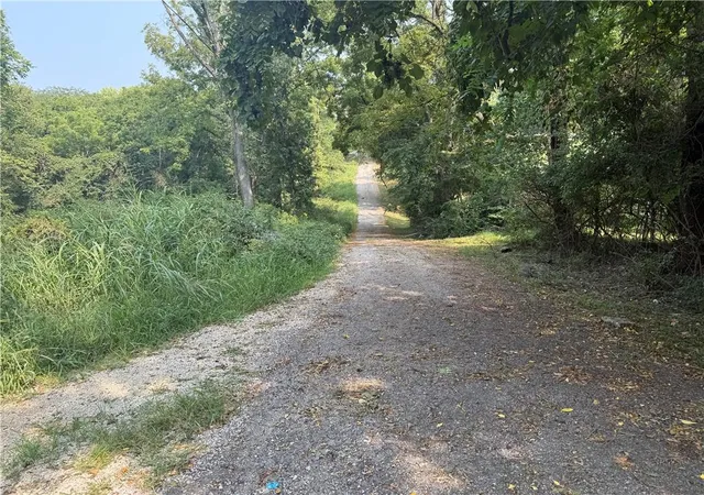 3rd image of 5202 Sewell Ave, Kansas City, KS 66104 | MLS# 2608875