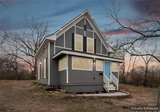 Homes for sale in Kansas City, MO | 6024 Elmwood Ave, Kansas City, MO 64130 | MLS# 2608894