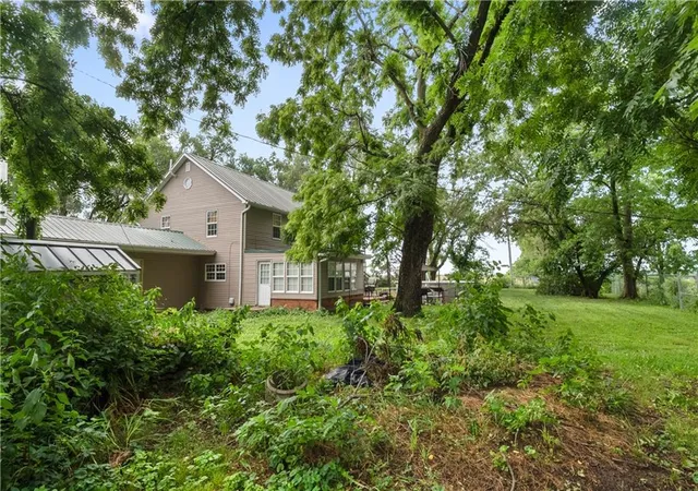 2nd image of 119 Ne 1050th St, Warrensburg, MO 64093 | MLS# 2608903