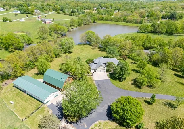 Photo 2 of Single family home for sale at 12406 Ne 172nd Street, Kearney, MO 64060 | MLS# 2608907 | Listing updated on 2026-08-17