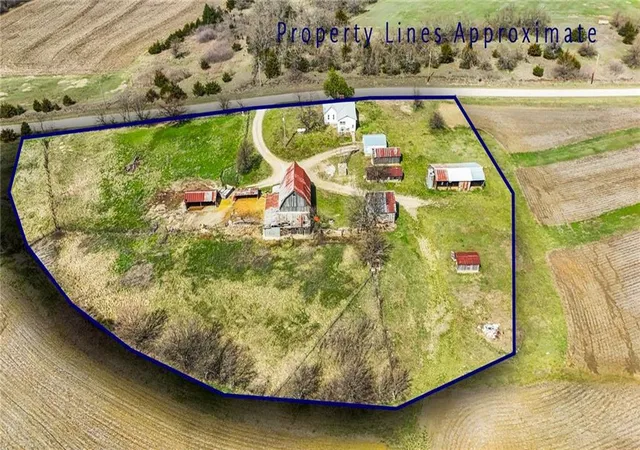Homes for sale in Overbrook, KS | 451 N 200 Rd, Overbrook, KS 66524 | MLS# 2609034