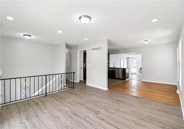 4th image of 809 Mulberry St, Lee's Summit, MO 64086 | MLS# 2609154