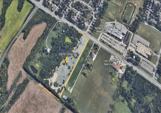 3rd image of 1350 Ne Colbern Rd, Lees Summit, MO 64086 | MLS# 2609236