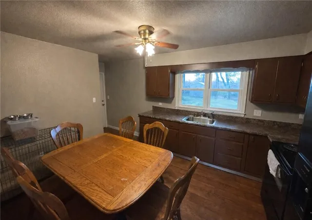 Homes for sale in Lexington, MO | 2802 Franklin Ave, Lexington, MO 64067 | MLS# 2609246