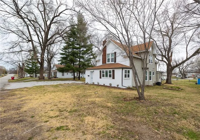 Homes for sale in Buckner, MO | 315 Osage St, Buckner, MO 64016 | MLS# 2609308