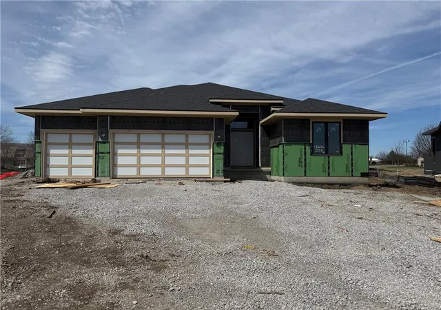 Photo 2 of Sale Pending at 13626 Granada Dr, Overland Park, KS 66224 | MLS# 2609339 | Listing updated on 2026-05-27