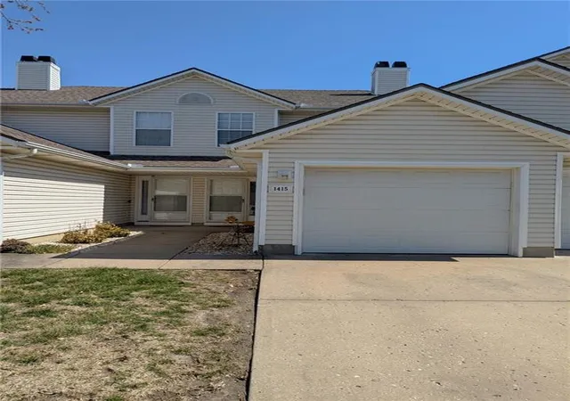2nd image of 1415 Se Norwood Dr, Lees Summit, MO 64081 | MLS# 2609374