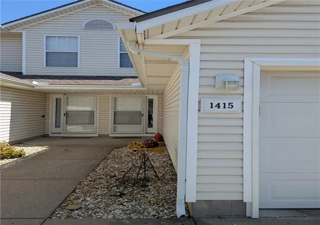 3rd image of 1415 Se Norwood Dr, Lees Summit, MO 64081 | MLS# 2609374