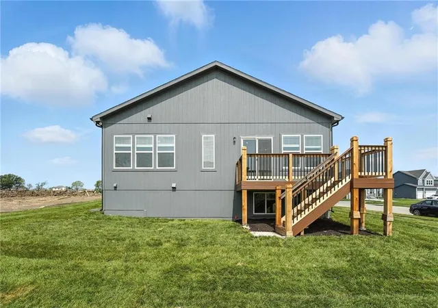 Homes for sale in Kansas City, MO | 10632 N Jarboe St, Kansas City, MO 64155 | MLS# 2609478