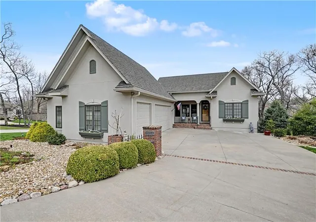 1st image of 16661 S Country Club Dr, Loch Lloyd, MO 64012 | MLS# 2609529