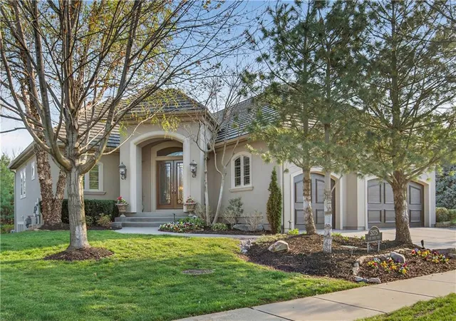 Photo 2 of Sale Pending at 5275 W 150th Terrace, Overland Park, KS 66224 | MLS# 2609552 | Listing updated on 2026-07-02