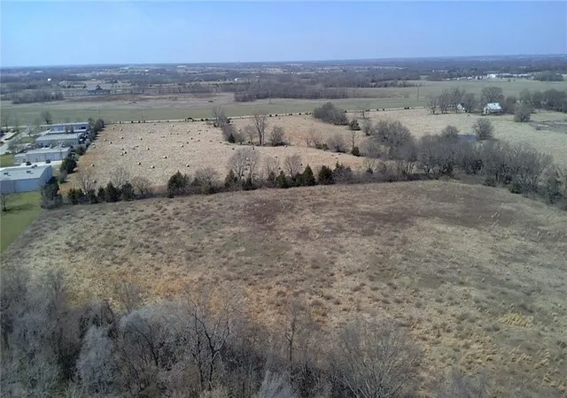 Homes for sale in Bucyrus, KS | 20305 Metcalf Ave, Bucyrus, KS 66013 | MLS# 2609557