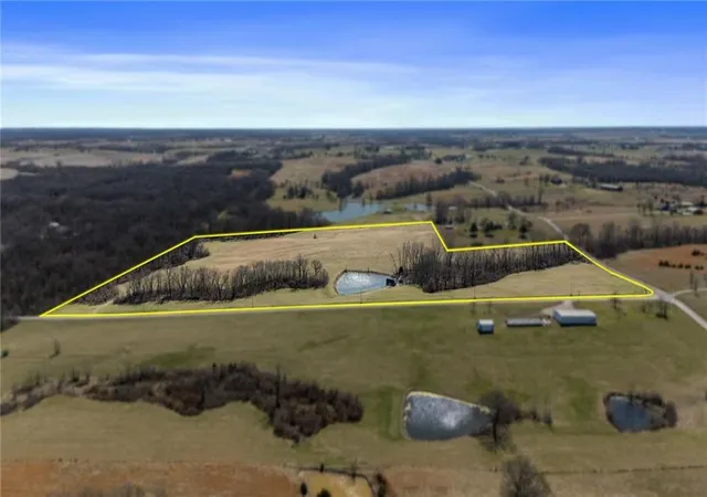 Homes for sale in Stewartsville, MO | 9881 Nw 365th Rd, Stewartsville, MO 64490 | MLS# 2609588