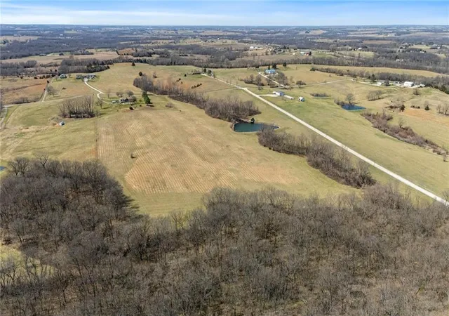 Homes for sale in Stewartsville, MO | 9881 Nw 365th Rd, Stewartsville, MO 64490 | MLS# 2609588