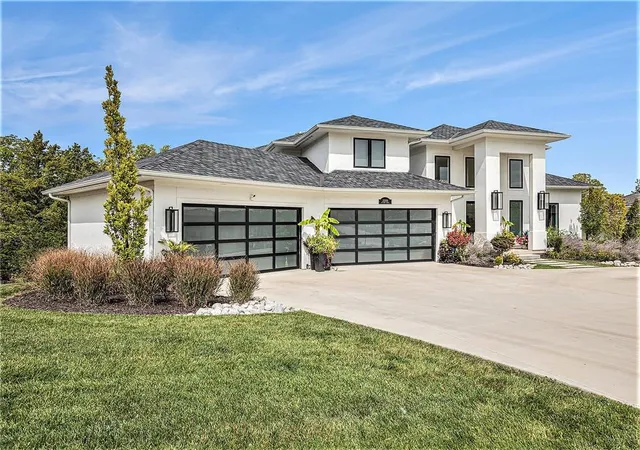 Photo 3 of Sale Pending at 21384 W 93 Court, Lenexa, KS 66220 | MLS# 2609596 | Listing updated on 2026-08-28