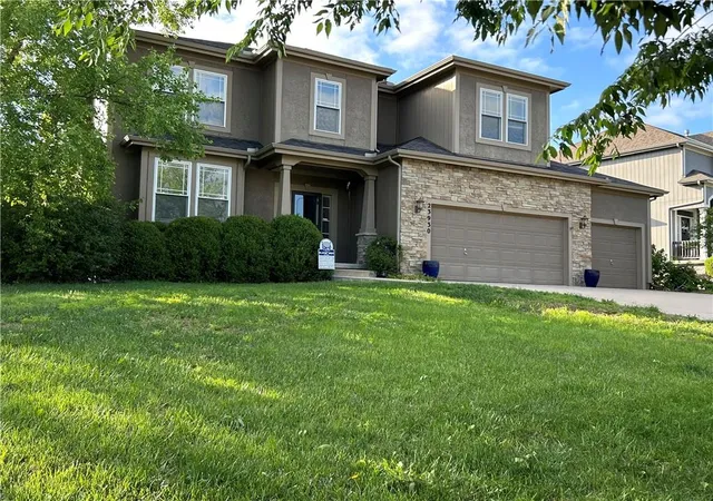 1st image of 23930 W 124th Ct, Olathe, KS 66061 | MLS# 2609605