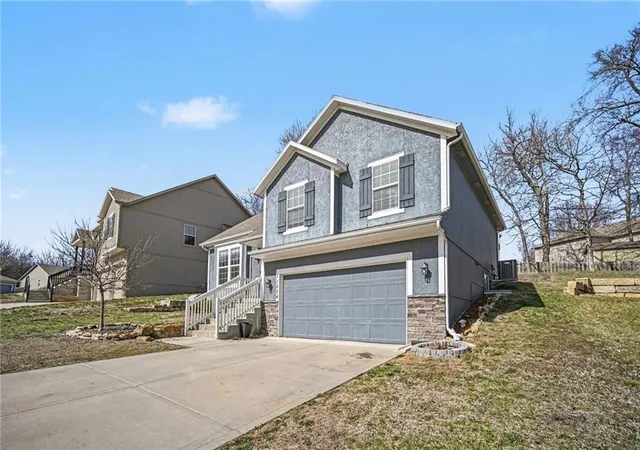3rd image of 11224 Cernech Rd, Kansas City, KS 66109 | MLS# 2609632