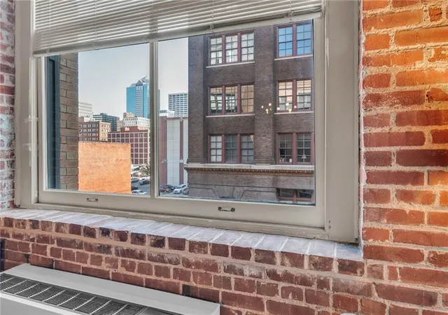 Photo 4 of Condo for sale at 308 W 8th Street #303, Kansas City, MO 64105 | MLS# 2609724 | Listing updated on 2026-08-19