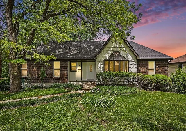 Photo 1 of Single family home for sale at 4412 E 104th Street, Kansas City, MO 64137 | MLS# 2609739 | Listing updated on 2026-08-20