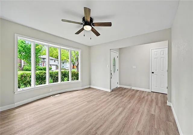 Photo 3 of Single family home for sale at 4412 E 104th Street, Kansas City, MO 64137 | MLS# 2609739 | Listing updated on 2026-08-20