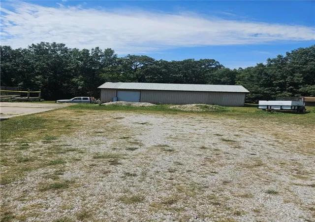 Photo 2 of Single family home for sale at 25410 High Dr, Excelsior Springs, MO 64024 | MLS# 2609873 | Listing updated on 2026-08-31