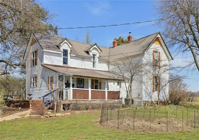 1st image of 1031 Ne 301 Rd, Leeton, MO 64761 | MLS# 2609931