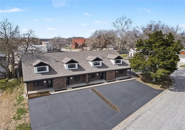 Homes for sale in Smithville, MO | 106c Smith St, Smithville, MO 64089 | MLS# 2609937