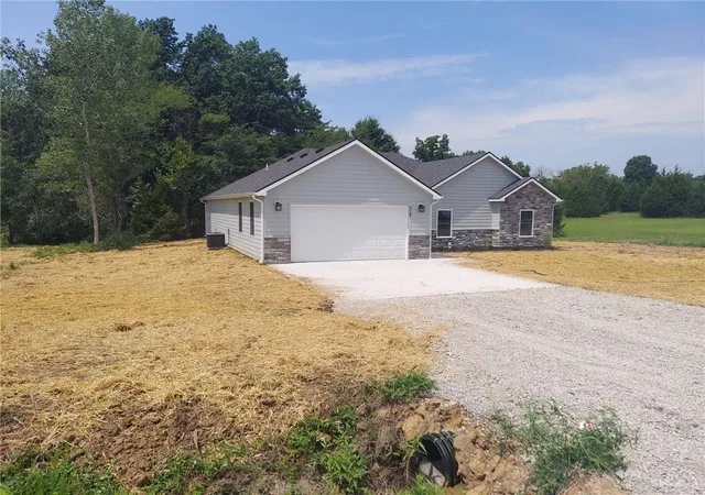 24th image of 310 Ne 51st Rd, Warrensburg, MO 64093 | MLS# 2609950