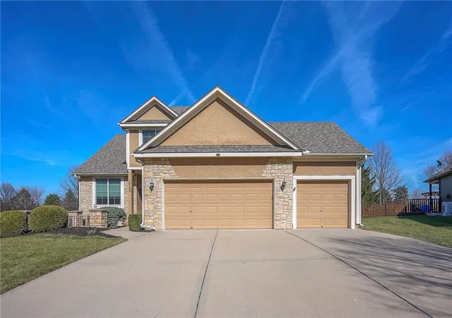 Photo 2 of Single family home for sale at 16155 S Harbinger St, Olathe, KS 66062 | MLS# 2609992 | Listing updated on 2026-04-10