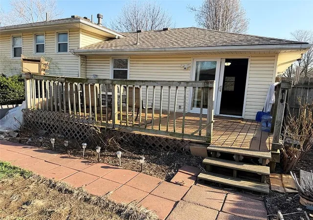 Photo 3 of Single family home for sale at 1 Hi View Ridge Dr, Archie, MO 64725 | MLS# 2610061 | Listing updated on 2026-10-19