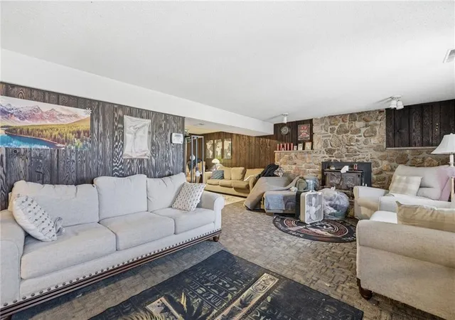 Photo 2 of Single family home for sale at 14903 E Kentucky Rd, Independence, MO 64050 | MLS# 2610097 | Listing updated on 2026-09-19