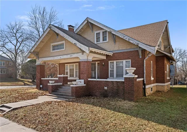 Homes for sale in Independence, KS | 419 S 4Th St, Independence, KS 67301 | MLS# 2610115