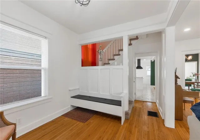 Photo 4 of Single family home for sale at 3232 E 28th Street, Kansas City, MO 64128 | MLS# 2610168 | Listing updated on 2026-08-12
