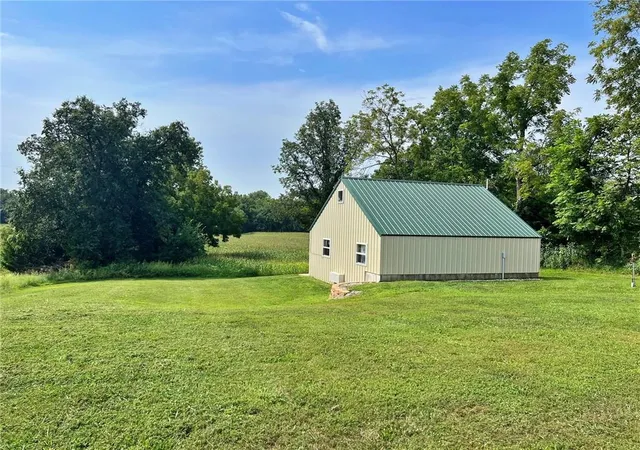 Photo 3 of Sale Pending at 5947 State Hwy Dd, Albany, MO 64441 | MLS# 2610194 | Listing updated on 2026-09-01