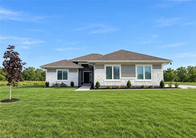 Photo 2 of Single family home for sale at 20312 E 22nd Street S, Independence, MO 64057 | MLS# 2610206 | Listing updated on 2026-09-22