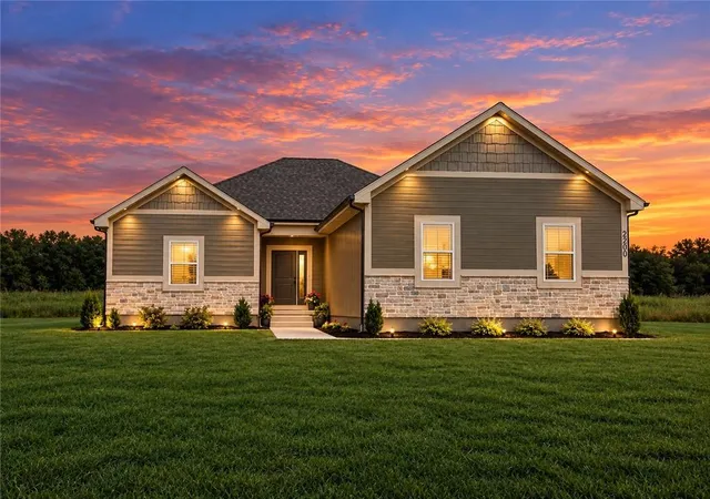Photo 1 of Single family home for sale at 2200 S Quail Dr, Independence, MO 64057 | MLS# 2610210 | Listing updated on 2026-09-22